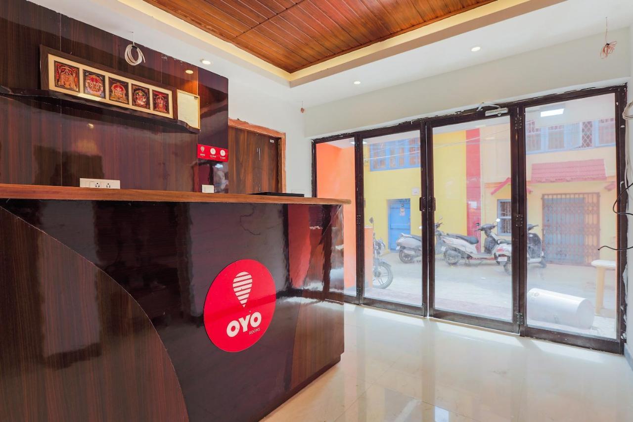 OYO 36500 Sri Krishna Inn Udagamandalam Exterior foto